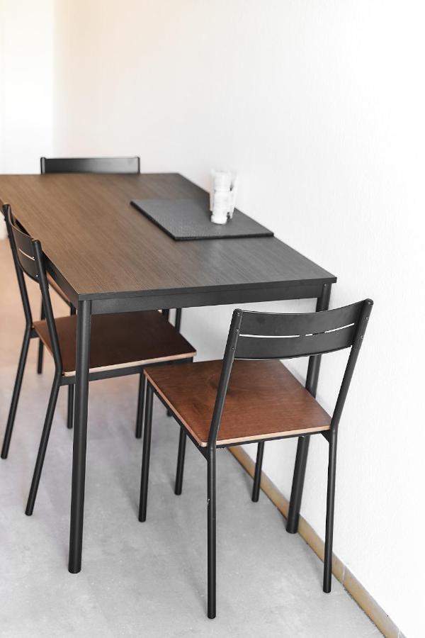 N2 Centrally Located 3-Room Apartment With Balcony Or Individual Rooms Karlsruhe Eksteriør billede